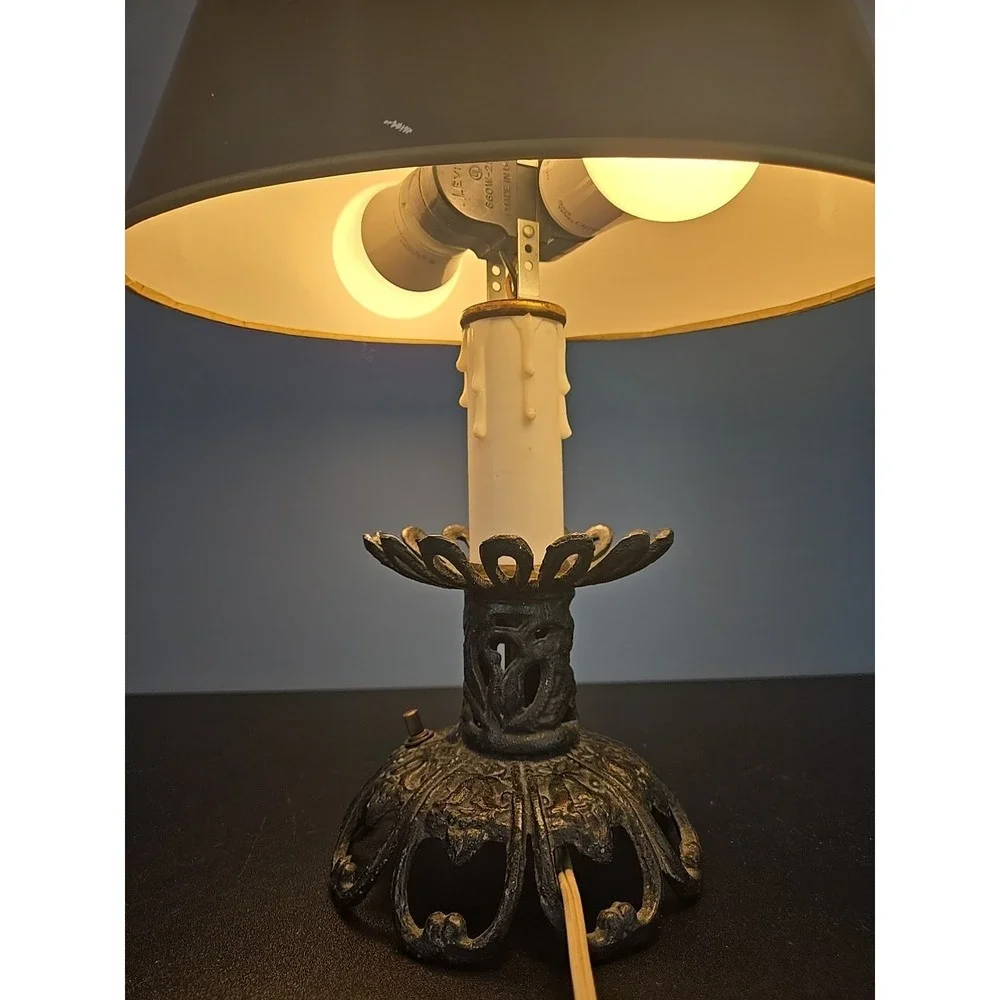 Vintage Leviton Cast Iron Metal table lamp‎ Dual Socket double light Lamp Black